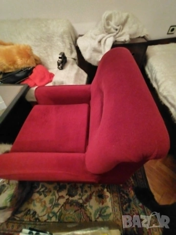 Двуместен разпъващ се диван и фотьойл