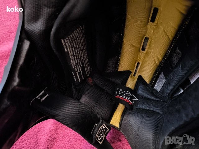 Каска Fox V3 Pilot оригинална, снимка 8 - Аксесоари и консумативи - 53787425