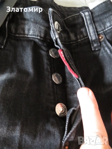 Чисто ново мъжко дънки Dsquared2, снимка 4 - Дънки - 51931694