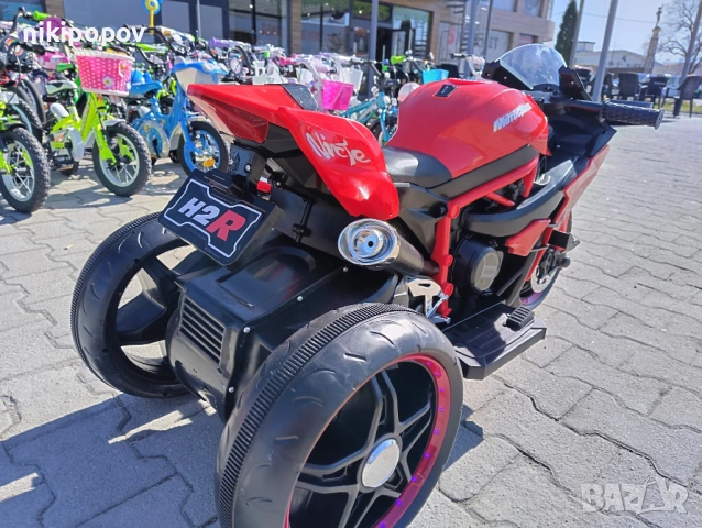 KAWASAKI акумулаторен мотор NINJA червен, снимка 4 - Детски велосипеди, триколки и коли - 53569672