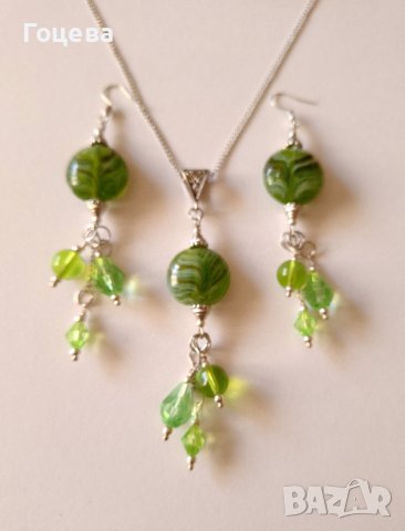 Разкошен комплект бижута обеци и колие с ръчно изработени стъклени Мурано мъниста в зелено