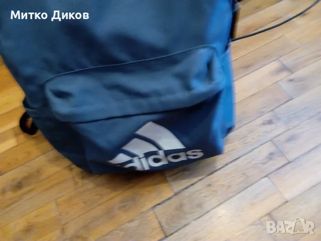 Раница Адидас като нова 43х28х15см, снимка 2 - Раници - 56033049