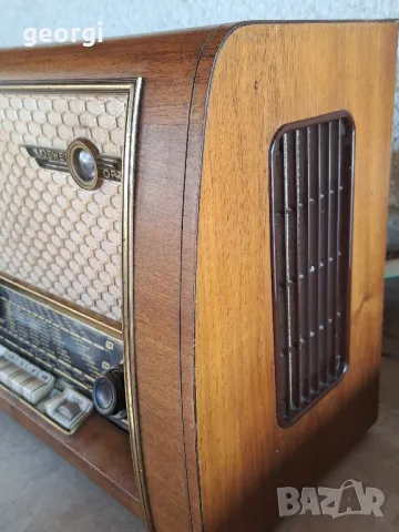 лампово радио Loewe opta magnet   , снимка 2 - Радиокасетофони, транзистори - 49004196