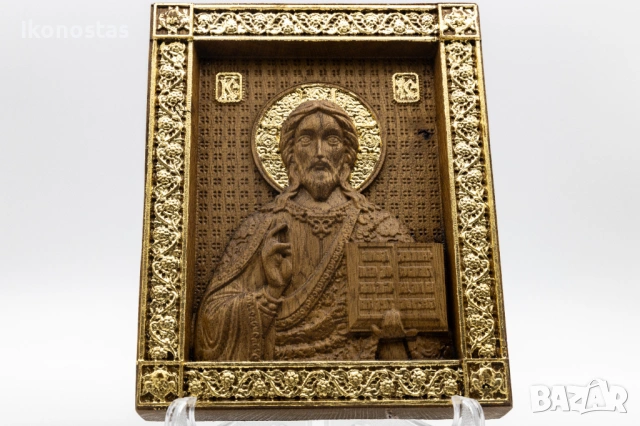 Позлатена релефна икона на Исус Христос от масивен дъб