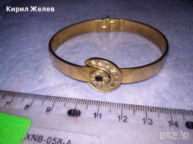 ПРЕКРАСНА ПОЗЛАТЕНА ФЕШЪН АРТ МЕДНА ГРИВНА с ИСКРЯЩИ ФАСЕТИРАНИ ЦИРКОНИ 26556, снимка 6 - Гривни - 41281166