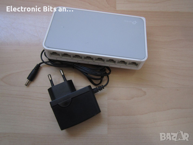 Суич, комутатор - TPLink TL-SF1008D, 8 порта - като нов