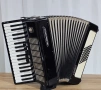 Акордеон Weltmeister Stella , снимка 1