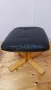 Табуретка за крака в добро запазено състояние, снимка 7