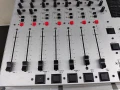 DJ Миксер BEHRINGER, снимка 2