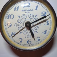 Руски часовник Sevani, снимка 1 - Антикварни и старинни предмети - 41773393