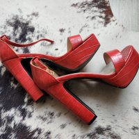 Червени сандали на платформа , снимка 1 - Сандали - 41116157
