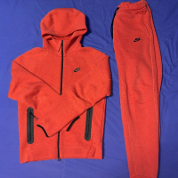 Nike Tech Fleece, снимка 1 - Спортни дрехи, екипи - 44563586