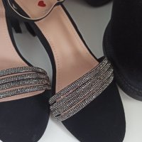 Обувки , снимка 3 - Дамски елегантни обувки - 41351139
