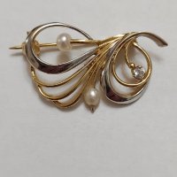Златна брошка с естествени перли, снимка 7 - Колиета, медальони, синджири - 44363963