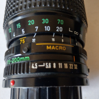 Обектив Canon FD 75-200 mm. 1 : 4,5, снимка 4 - Обективи и филтри - 44695230