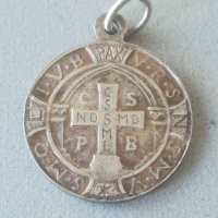 Медальон St. BENEDICTI. Свети Бенедикт. Католически. Християнски. Закрилник, снимка 2 - Антикварни и старинни предмети - 40884200
