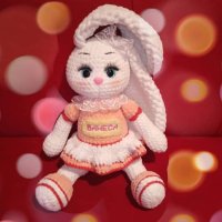 Красиво зайче-ръчна изработка, снимка 13 - Плюшени играчки - 41159103