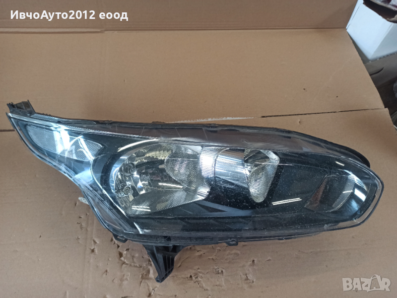 Фар десен оригинален 90036438 valeo ford transit connect courier 13-19г Форд транзит канект, снимка 1