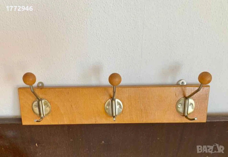Дървена закачалка, снимка 1