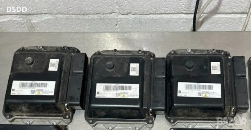 Компютър двигател / ECU 55579893 MB275700-1011 за Opel Astra J и Meriva B 1.7 CDTI, снимка 1