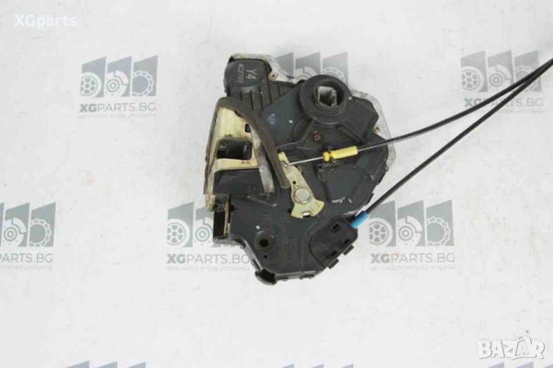 Брава врата предна лява за Toyota Avensis T25 дясна дирекция (2003-2008), снимка 1