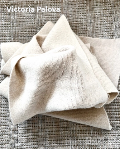 Елегантен дълъг вълнен  шал ivory , снимка 2 - Шалове - 53005032