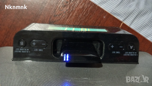 Док станция/радио часовник SONY, снимка 6 - Радиокасетофони, транзистори - 53851788