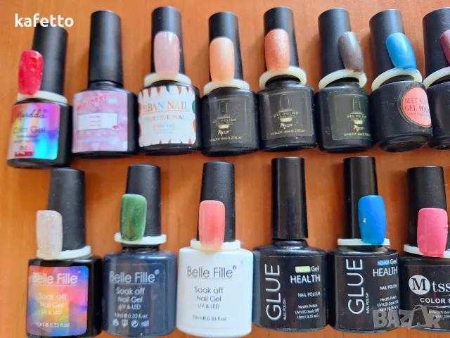 Гел лакове по 2 лв.