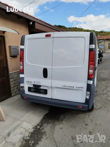 Opel Vivaro 2.0 115hp 2012г, снимка 4 - Бусове и автобуси - 56175431