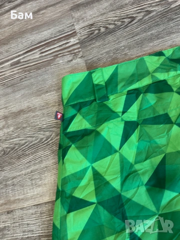  Оригинален мъжки панталон за зимни спортове Helly Hansen размер 52/Л, снимка 4 - Зимни спортове - 53113844