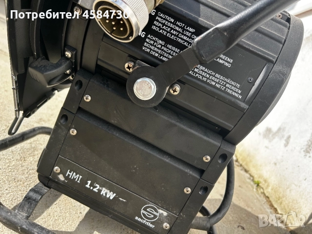 Филмов / Театричен прожектор 2 бр , снимка 2 - Друга електроника - 52562171