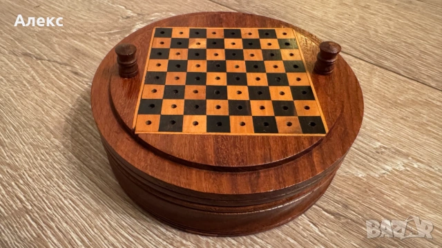 Старинен малък дървен шах, ръчно изработен!, снимка 4 - Шах и табла - 53396462