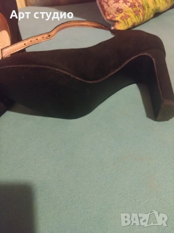 Черни обувки , снимка 4 - Дамски обувки на ток - 53757500