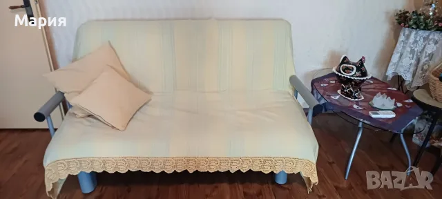 Разтегателен диван