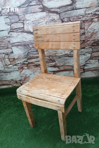 Детско дървено столче , снимка 3 - Антикварни и старинни предмети - 53759801