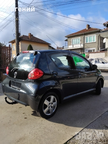 Toyota aygo 1. 0VVT-I(68кс), снимка 4 - Автомобили и джипове - 52857943