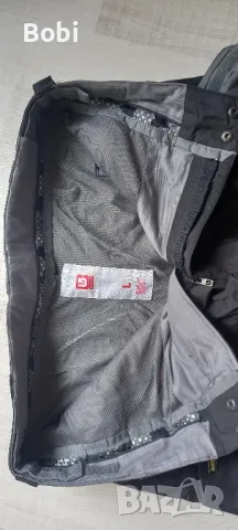 Сноуборд мъжки панталон Burton Cargo pants  L, снимка 5 - Спортни дрехи, екипи - 48974600