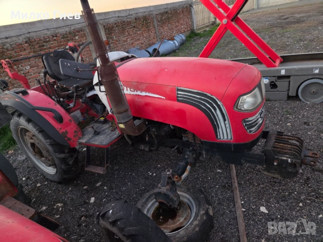 Трактор , снимка 4 - Селскостопанска техника - 52789836