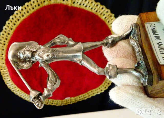 Калаена статуетка Арамис,тримата мускетари. , снимка 5 - Статуетки - 41899766