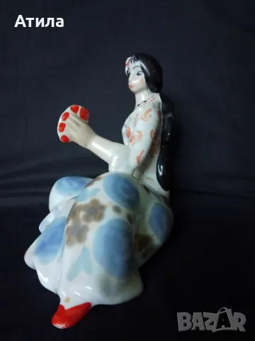 порцеланова статуетка 16/18 см, снимка 6 - Статуетки - 50183673