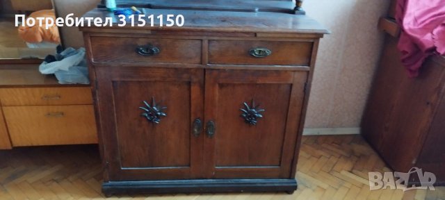 Старинен бюфет., снимка 3 - Секции и витрини - 40939342