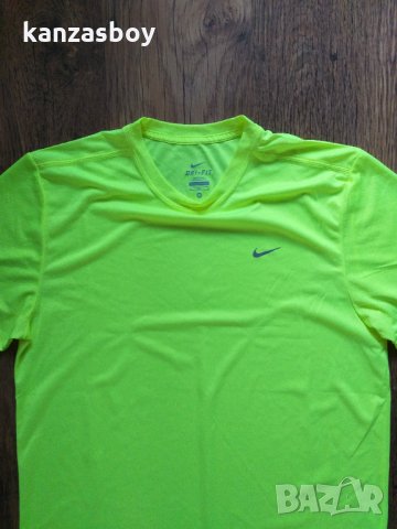 Nike Dri-FIT - страхотна мъжка тениска КАТО НОВА, снимка 3 - Тениски - 35948192