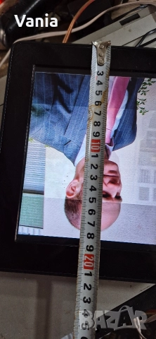 Дигитална рамка за снимки Toshiba, снимка 5 - Друга електроника - 52799661