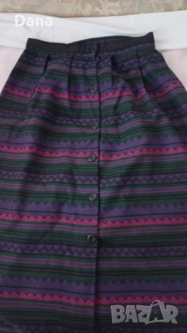 Вълнена пола  , снимка 3 - Поли - 52188734