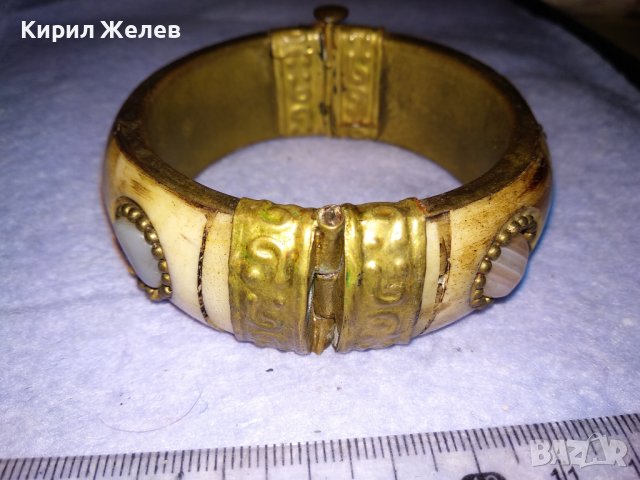 СКЪПОЦЕННА СТАРИННА ТИБЕТСКА БРОНЗОВА ГРИВНА с ЩИФТ и КАМИЛСКА КОСТ РЪЧНА МАЙСТОРСКА РАБОТА 9989, снимка 7 - Антикварни и старинни предмети - 41202099