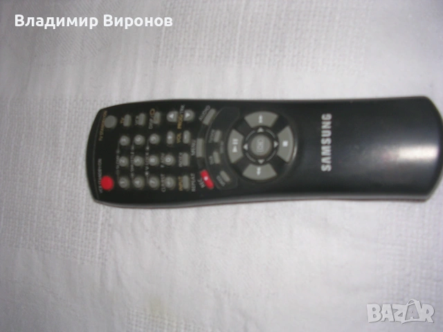 Касетен видeомагнитофон SAMSUNG SVR-630, снимка 4 - Плейъри, домашно кино, прожектори - 53853769