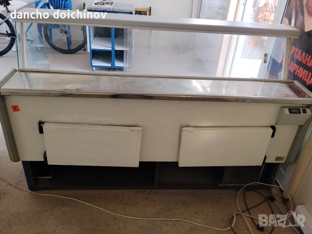 Хладилна витрина и хладилник !, снимка 2 - Витрини - 52826013