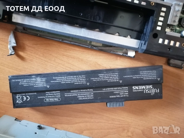 Компютърна периферия, снимка 18 - Монитори - 49760071