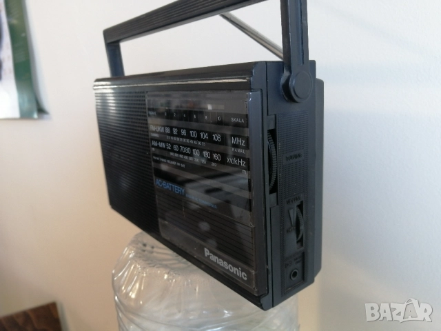 Радиоприемник Panasonic RF-542, снимка 2 - Радиокасетофони, транзистори - 52106260