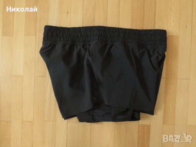 Reebok Women Running 2в1 шорти, снимка 3 - Къси панталони и бермуди - 41778287